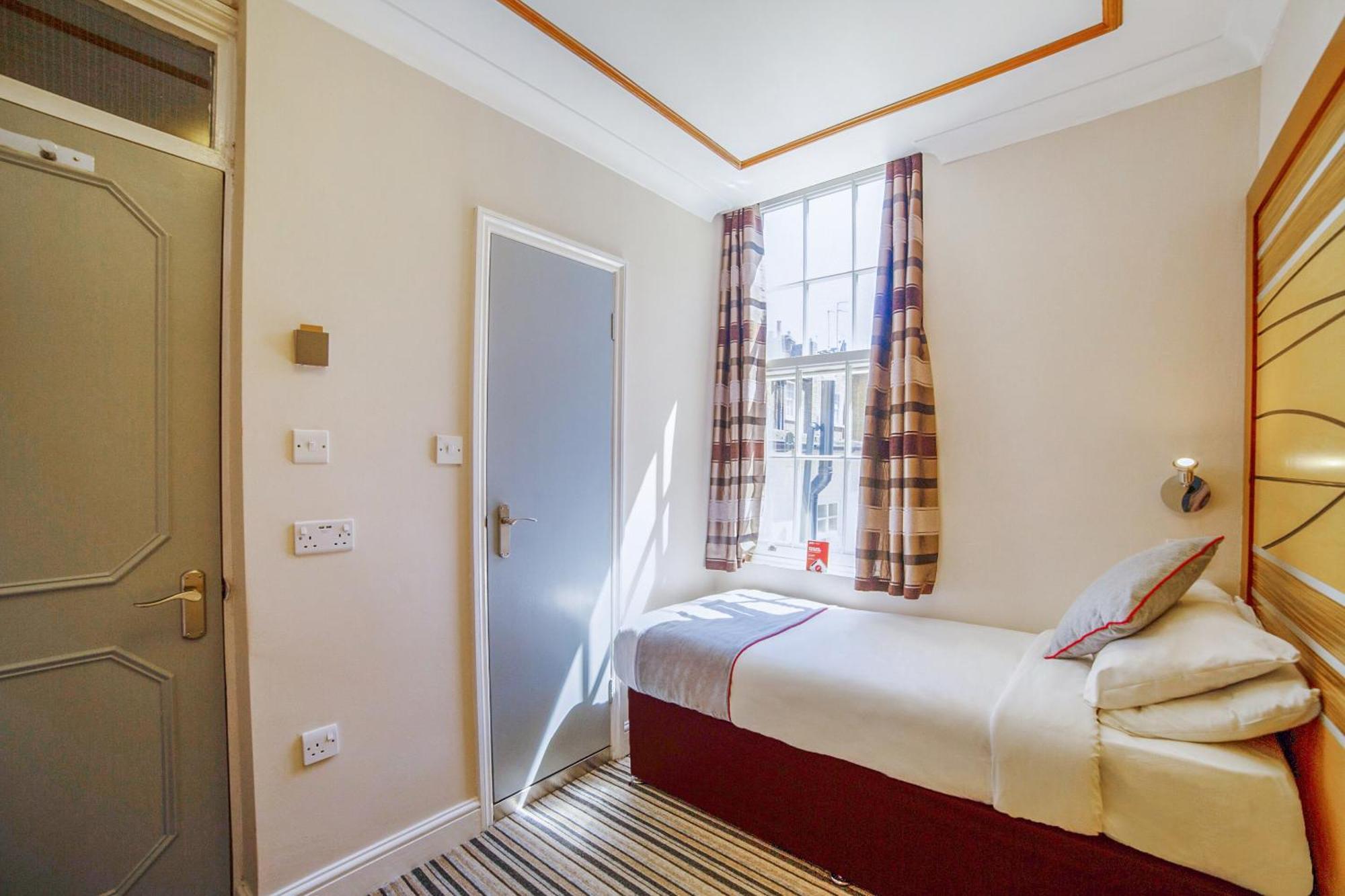 Vegas Hotel London Bagian luar foto